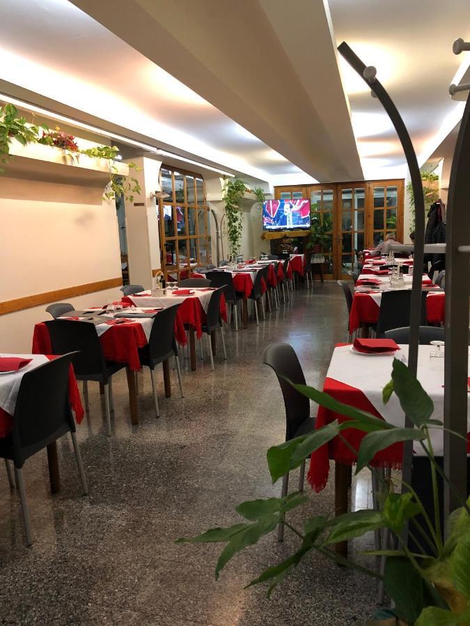 Hotel Centrale Куарту-Сант'Элена Экстерьер фото